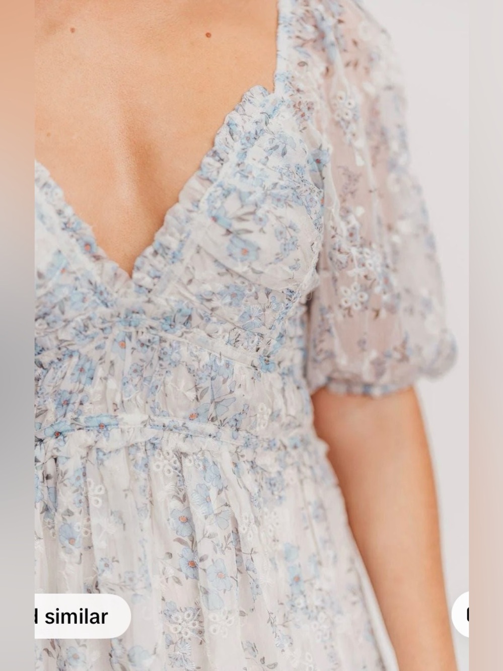 Daphne High Slit Eyelet Detail Maxi Dress in Blue and White Floral - XL - Picture 3 of 4